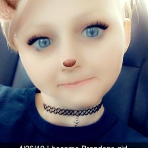 Meet your Posher, Neva